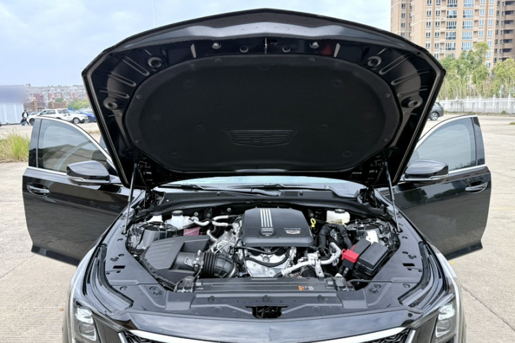 凯迪拉克CT5 2025款 28T 城市运动版车身外观6004