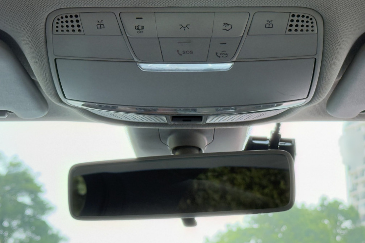 奔驰C级 2020款 C 200 L 时尚型运动版中控内饰7009