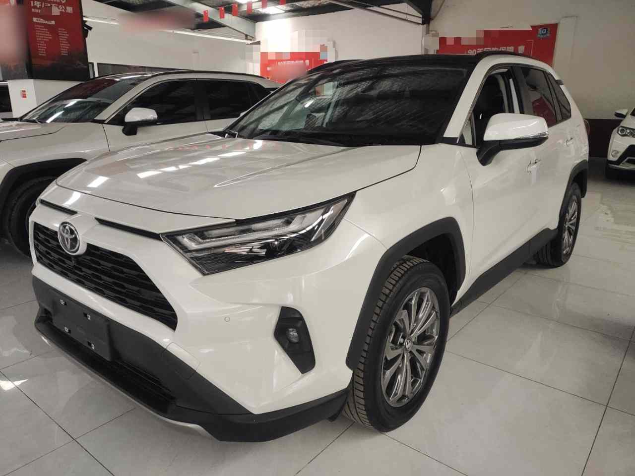 丰田 RAV4荣放 2023款 2.0L CVT两驱风尚Plus版(2)