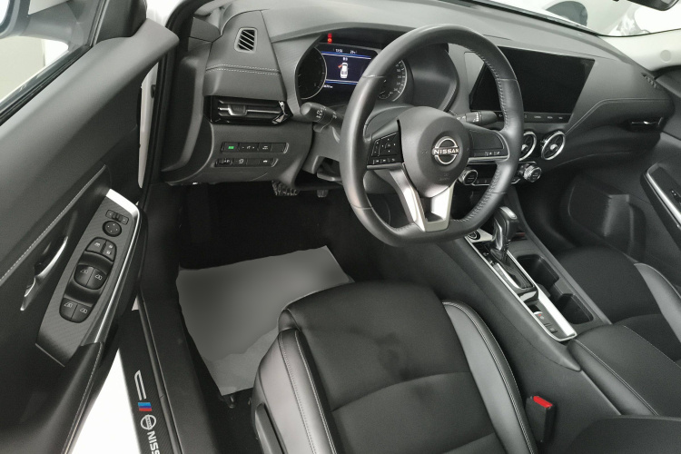 日产 轩逸 2023款 1.6L CVT悦享版中控内饰20