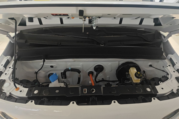 吉利银河 熊猫 2025款 210km 元气熊机舱底盘24