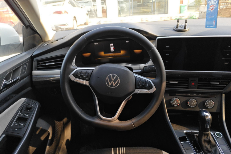 大众 宝来 2024款 200TSI DSG畅行版中控内饰13