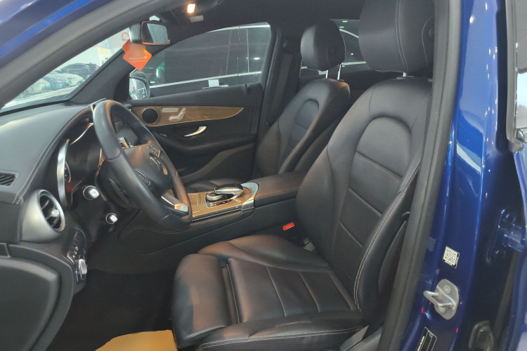 奔驰GLC轿跑 2018款 GLC 260 4MATIC 轿跑SUV局部细节19
