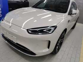 鸿蒙智行 问界M5 2025款 增程   Ultra 四驱版