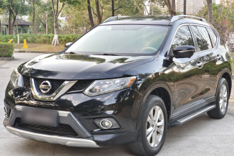 日产 奇骏 2015款 2.0L CVT舒适MAX版 2WD