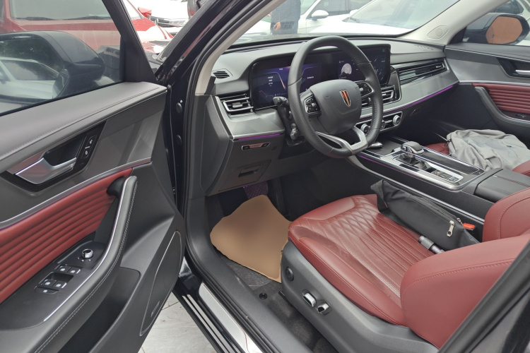 红旗HS5 2023款 2.0T 四驱旗享Pro版中控内饰7003