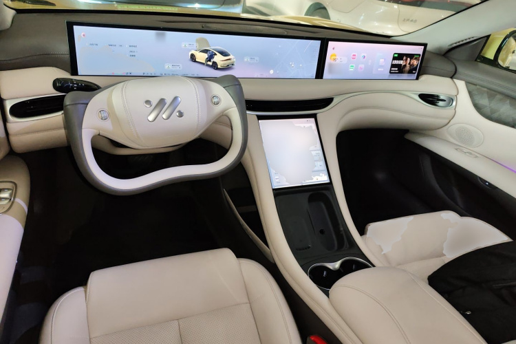 智己汽车 智己L6 2024款 Max 超强性能版中控内饰12