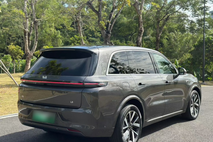 理想汽车 理想L8 2023款 Air车身外观6004