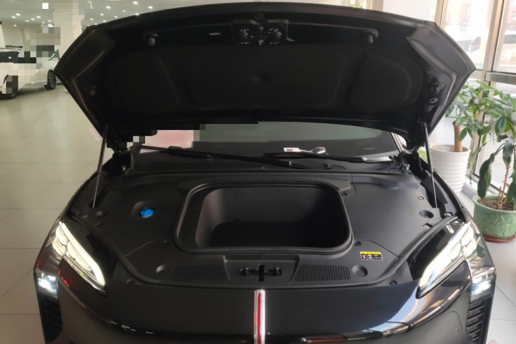 红旗EH7 2024款 600 Pro机舱底盘24