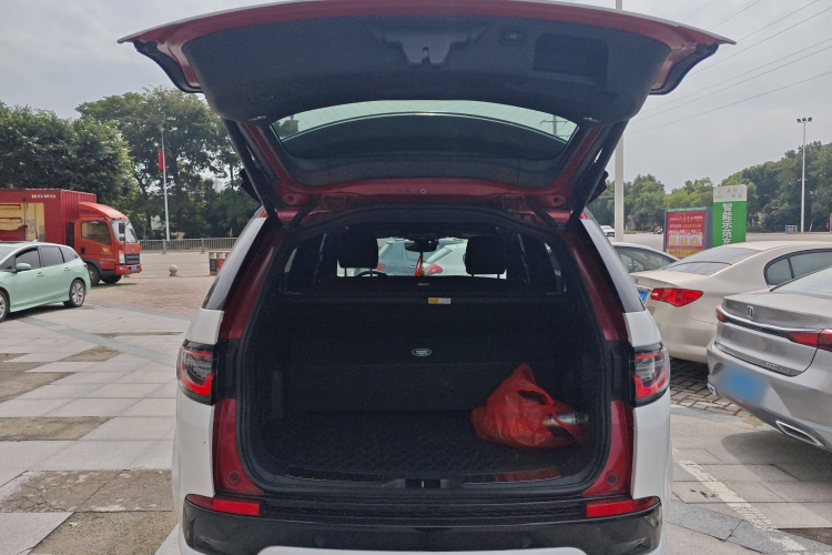 路虎 发现运动版 2020款 249PS R-Dynamic 性能版中控内饰23