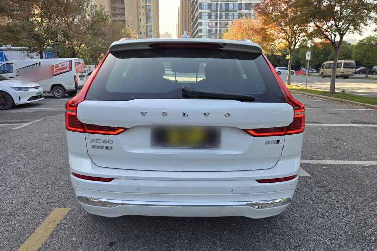沃尔沃XC60 2022款 B5 四驱智逸运动版车身外观6005