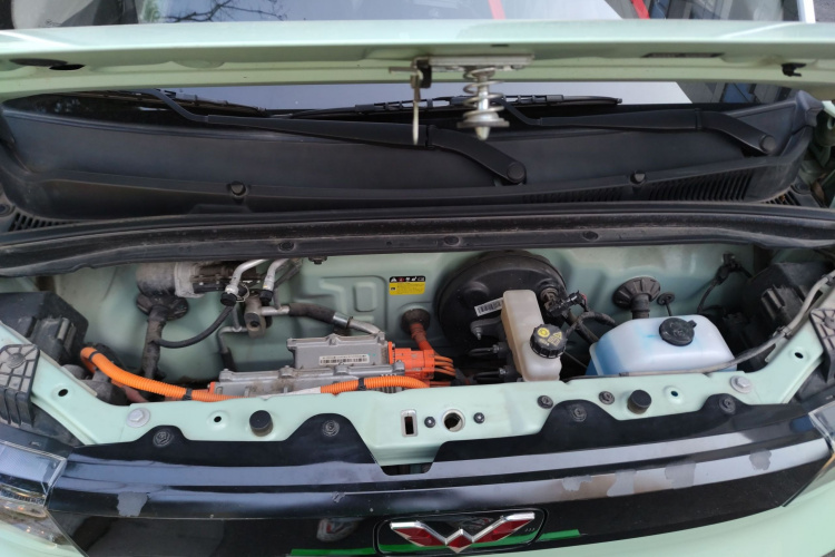 五菱汽车 宏光MINIEV 2021款 马卡龙臻享款 磷酸铁锂机舱底盘24