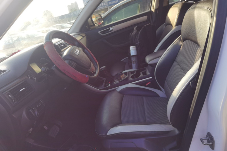 观致5 2018款 改款 1.6T 自动尊贵型中控内饰19