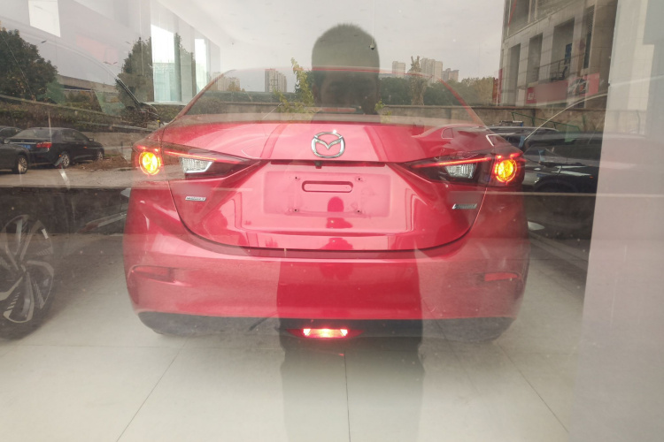 马自达3 昂克赛拉 2017款 三厢 2.0L 自动尊贵型 国V车身外观6