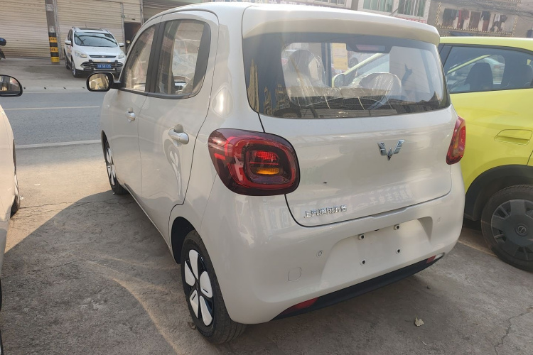 五菱汽车 宏光MINIEV 2025款 四门版 进阶款车身外观4