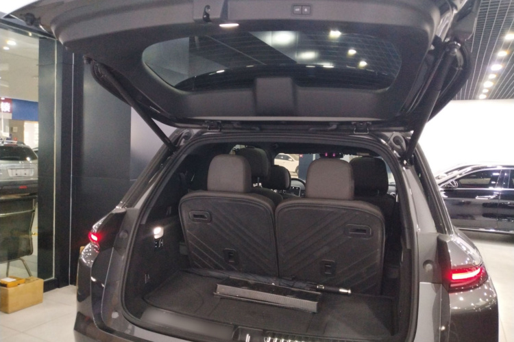 理想汽车 理想L8 2023款 Pro局部细节23