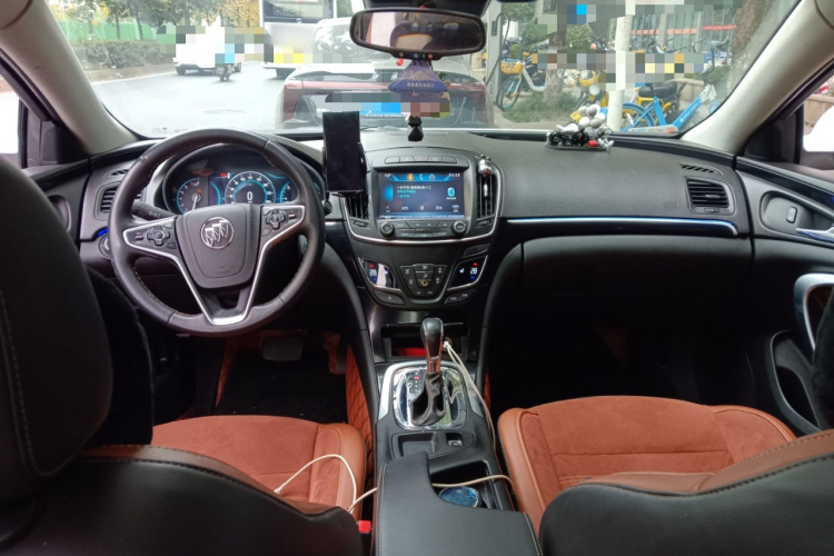 别克 君威 2015款 1.6T 精英技术型中控内饰12