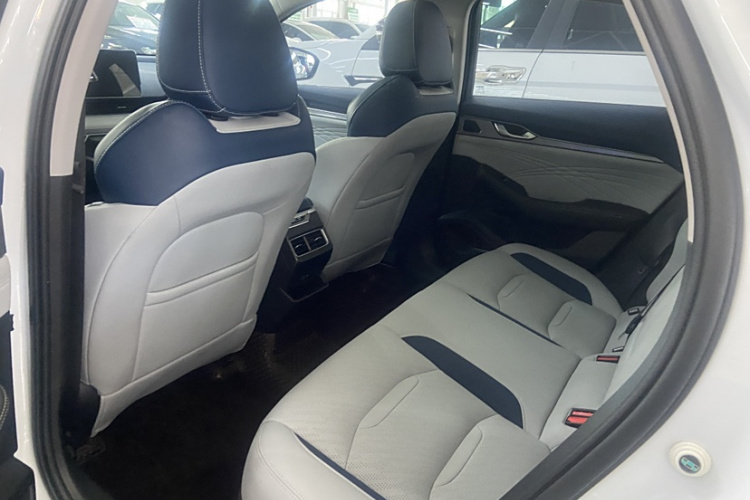 吉利汽车 星瑞 2021款 改款 2.0TD 尊贵型中控内饰7005