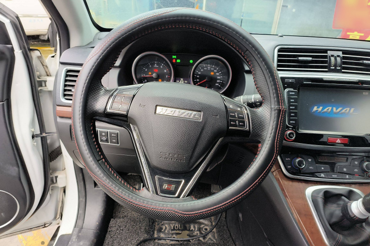 哈弗H6 2017款 红标 运动版 1.5T 手动两驱精英型中控内饰13