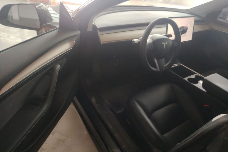 特斯拉 Model 3 2022款 后轮驱动版中控内饰7003