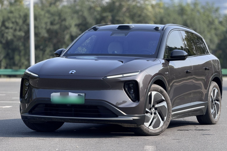 蔚来ES6 2024款 75kWh车身外观1