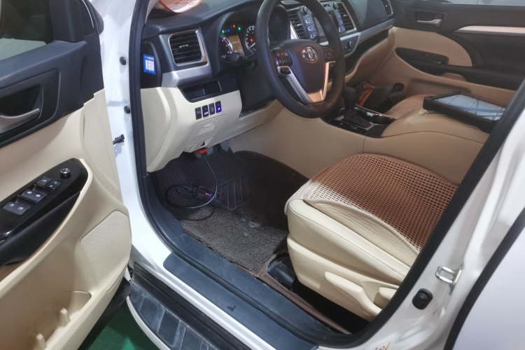 丰田 汉兰达 2021款 2.0T 两驱精英版 7座中控内饰20