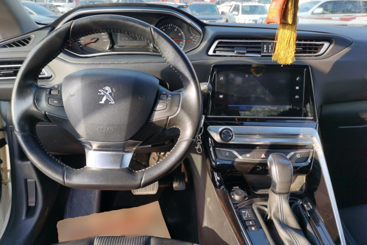 标致308 2019款 230THP 自动豪华版 国V中控内饰12