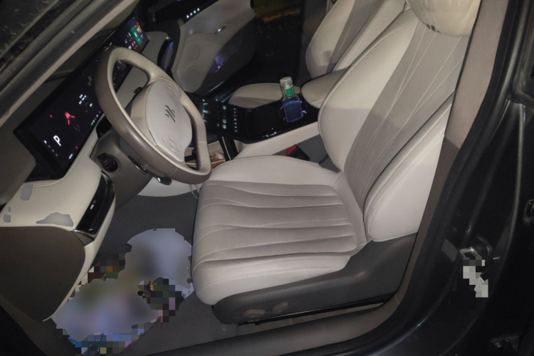 智己汽车 智己L7 2022款 Dynamic中控内饰19