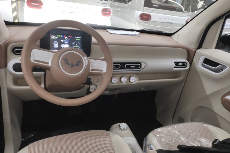 五菱汽车 宏光MINIEV 2024款 第三代 215km 青春版中控内饰7002