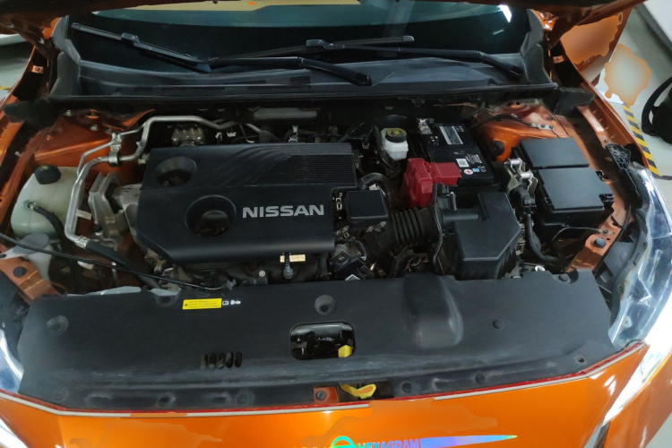 日产 轩逸 2021款 1.6L TOP CVT奢享版机舱底盘24