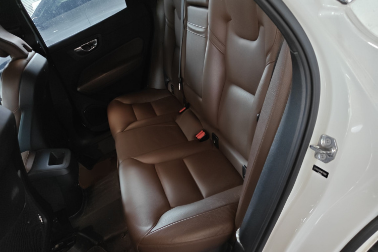 沃尔沃XC60 2021款 T5 四驱智远豪华版中控内饰7004