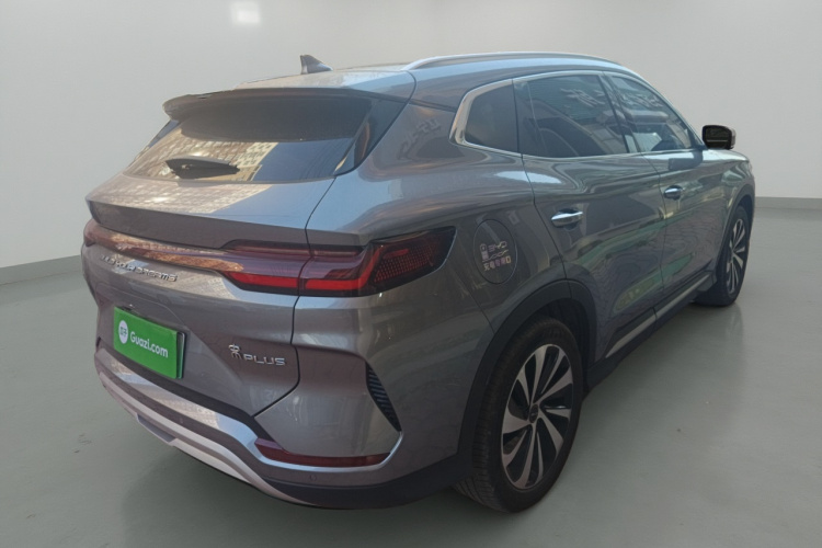 比亚迪 宋PLUS新能源 2023款 冠军版 DM-i 110KM 旗舰PLUS车身外观7