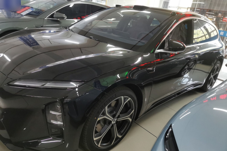 蔚来ET5T 2025款 100kWh Touring车身外观4