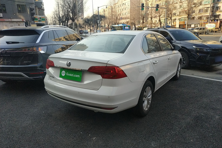 大众 宝来 2018款 1.5L 自动时尚型车身外观7