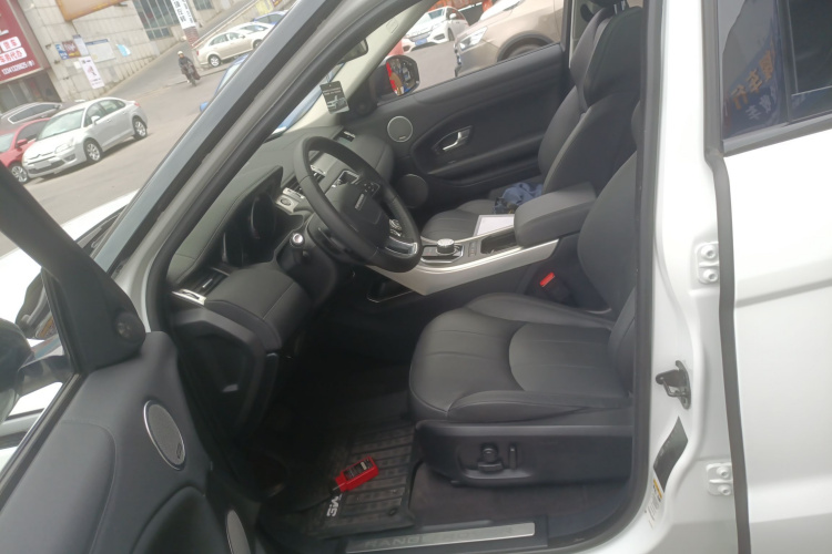 路虎 揽胜极光 2018款 240PS SE 智耀版局部细节19