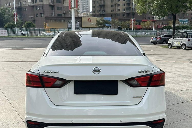 日产 天籁 2021款 2.0L XL 舒适版车身外观6003