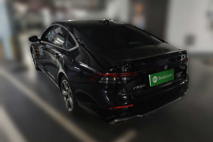 本田 雅阁 2024款 260TURBO 尊贵版车身外观5