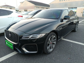 捷豹XFL 2023款 XFL 2.0T P200 两驱精英豪华版