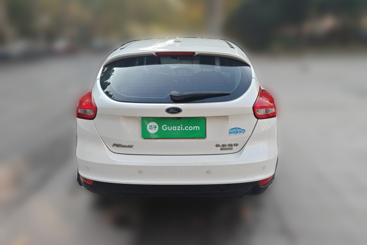 福特 福克斯 2015款 两厢 EcoBoost 125 手动超能风尚型车身外观6004