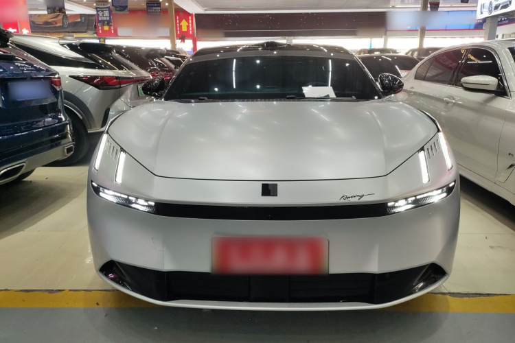 领克Z10 2024款 95kWh 702km四驱智驾Ultra车身外观2