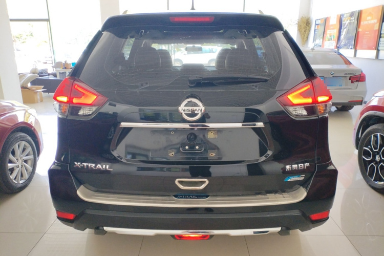 日产 奇骏 2017款 2.0L CVT舒适版 2WD车身外观6004