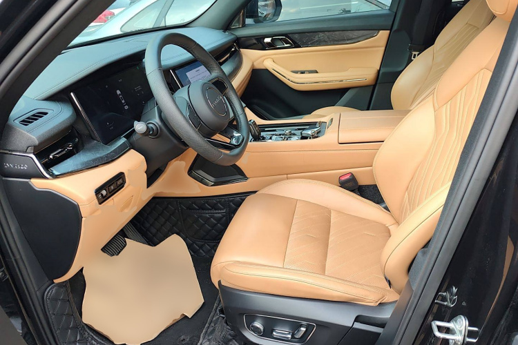 领克09 EM-P 2021款 2.0T PHEV Halo 七座中控内饰19