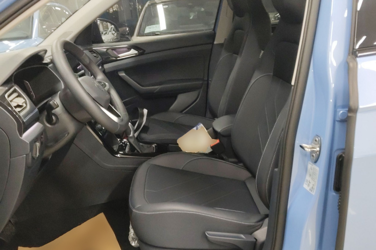 大众 途岳 2025款 新锐 300TSI 锐享版中控内饰19