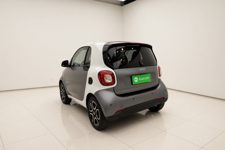 smart fortwo 2017款 1.0L 52千瓦新声特别版 国V车身外观5