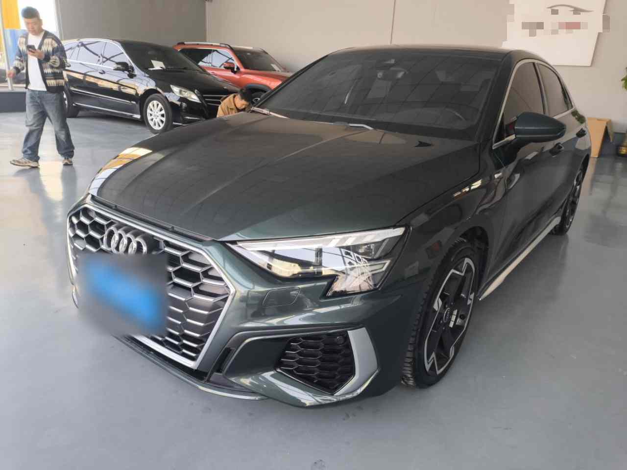 奥迪A3 2024款 A3L Limousine 35 TFSI 时尚运动型(2)