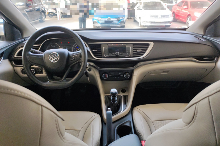 别克 英朗 2017款 15N 手动精英型中控内饰12