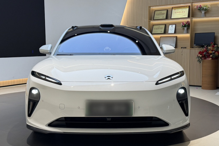 蔚来ET5 2022款 75kWh车身外观6008