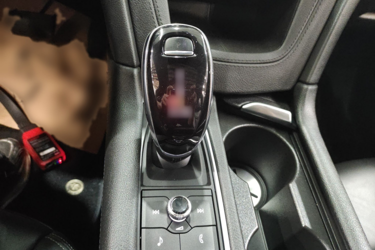 凯迪拉克XT6 2022款 2.0T 六座四驱豪华型局部细节18