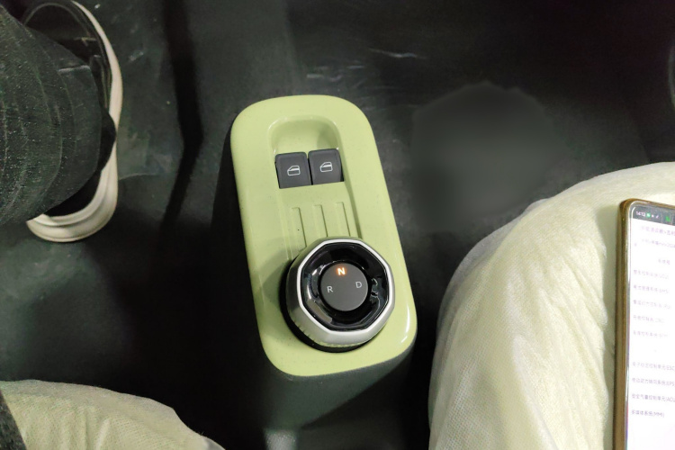 吉利银河 2024款 熊猫mini 200km 耐力熊局部细节18