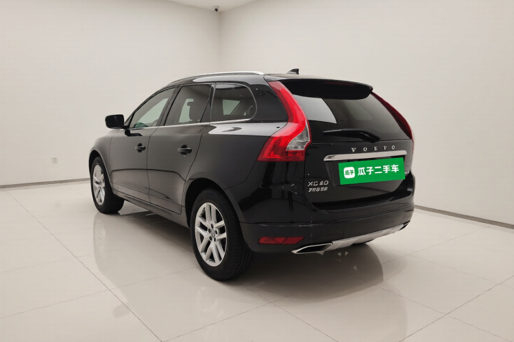 沃尔沃XC60 2017款 T5 AWD 智进版车身外观5
